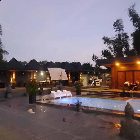 De Porch Hotel Bolinao Exterior photo