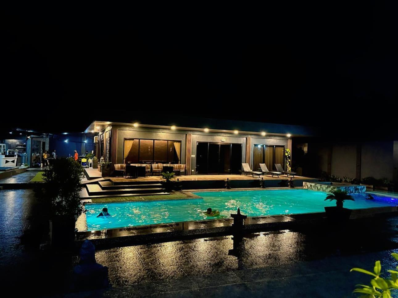 De Porch Hotel Bolinao Exterior photo
