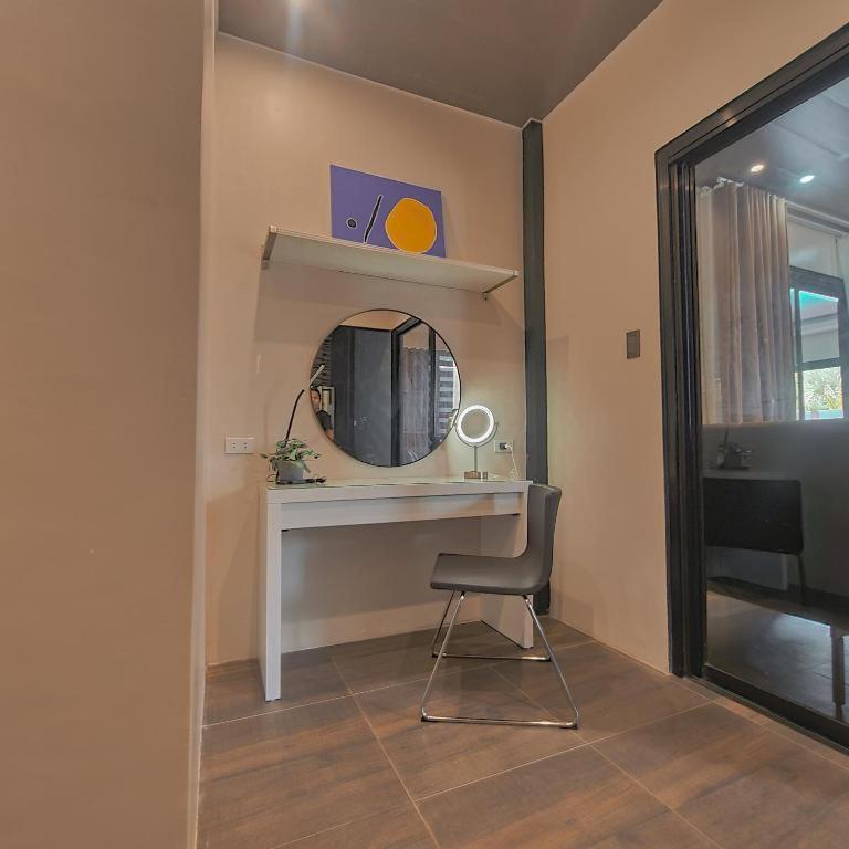 De Porch Hotel Bolinao Exterior photo