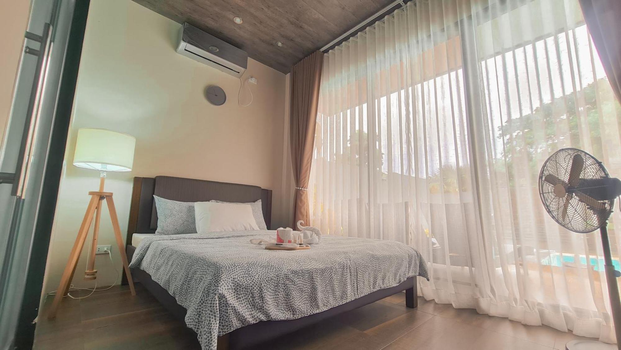 De Porch Hotel Bolinao Exterior photo